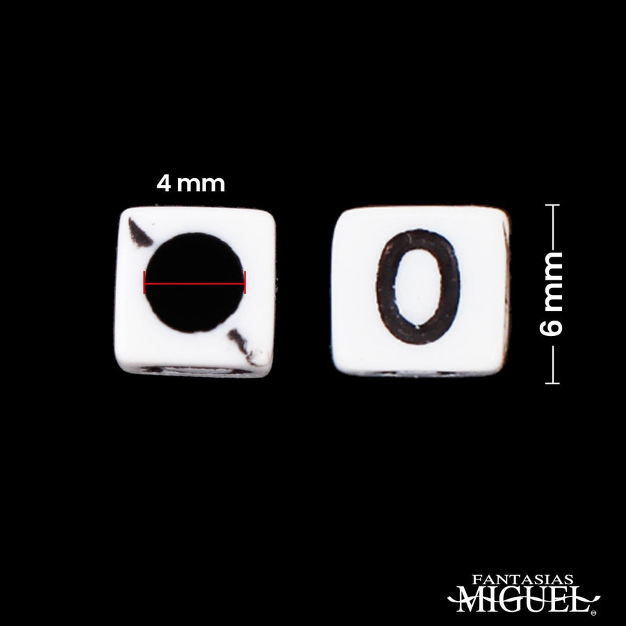 Art.4722 Cuenta Letra Cubo Blanco Negro 5x5x5mm 200pz