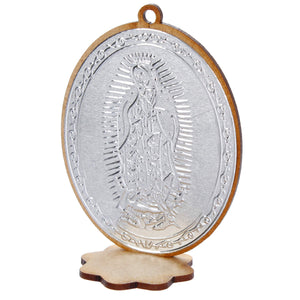 Art.8850 Medalla Virgen De Madera Con Repujado