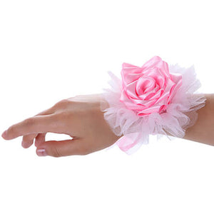 Corsage Con Rosas