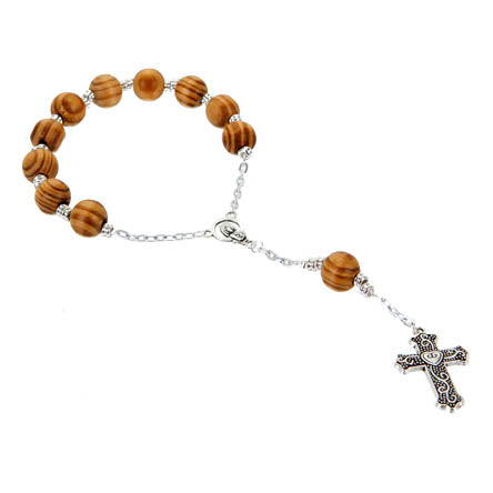 Decenario Con Cuentas De Madera Y Cruz Plata | Proyecto | Fantasias ...