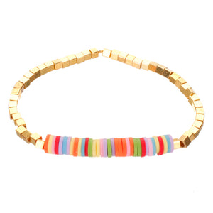 Pulsera Multicolor Con Cuenta Cubo Oro