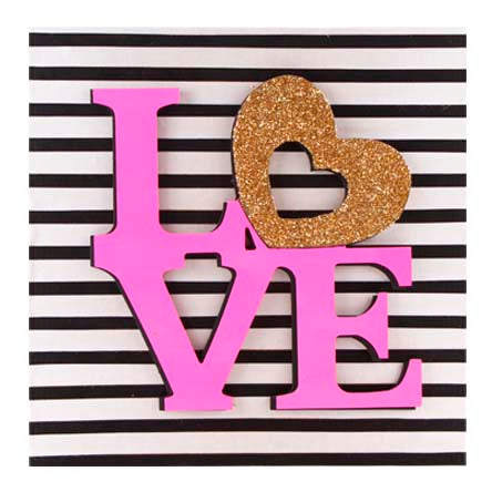 Letrero Love Con Corazón Oro