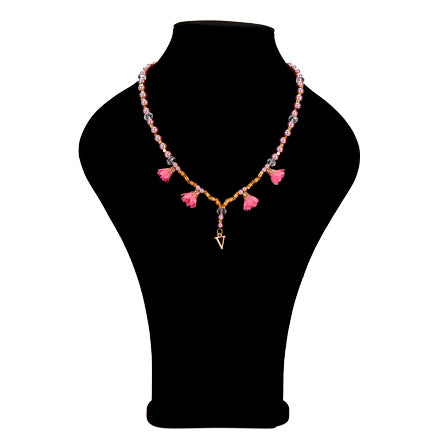 Collar De Perlas Y Cristales Con Dije Rosa De Tela