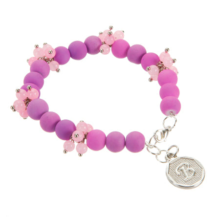 Pulsera Con Cuenta Brillante Y Dije De Letra