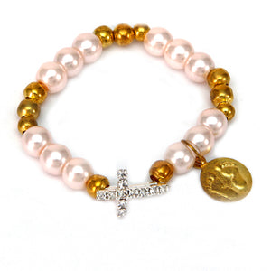 Pulsera Con Perlas Rosa Y Cruz