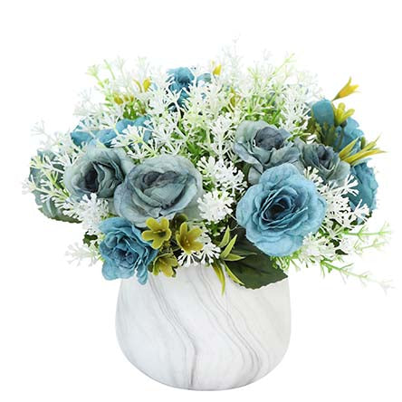 Arreglo Con Rosas Finas Azul