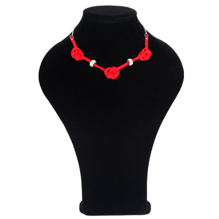 Collar De Cordón Con Tejido De Corazón Y Rondel De Cristales.
